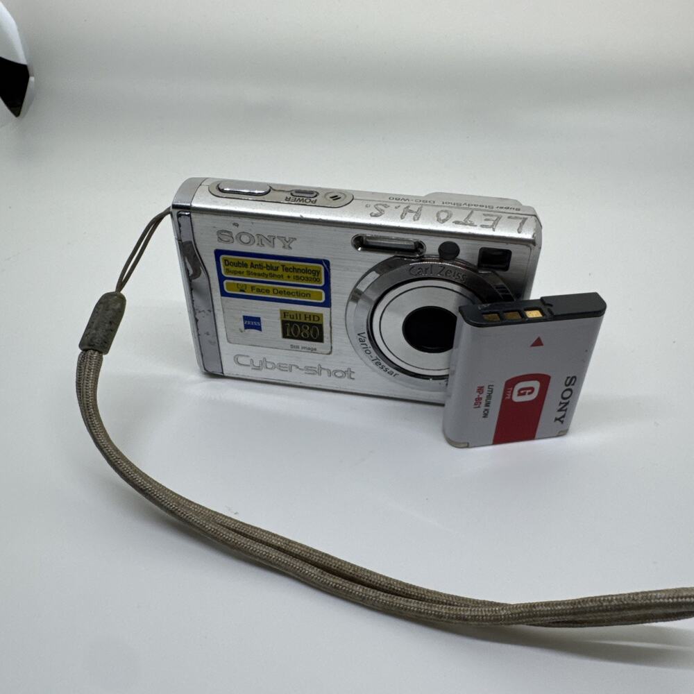 Sony Cybershot DSC-W80 7.2 MP Digital Camera + Battery NO CHARGER Tested WORKS